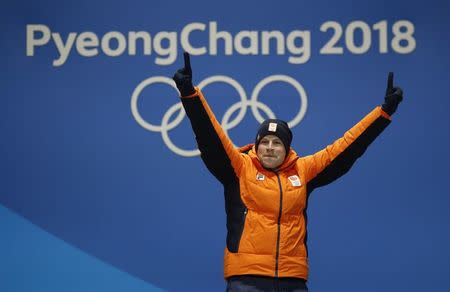 Medals Ceremony - Speed Skating - Pyeongchang 2018 Winter Olympics - Men's 5000m - Medals Plaza - Pyeongchang, South Korea - February 12, 2018 - Gold medalist Sven Kramer of the Netherlands on the podium. REUTERS/Kim Hong-Ji