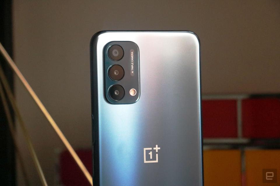 <p>OnePlus Nord N200 5G. A closeup shot of the three cameras on the phone's rear.</p>
