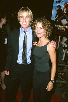 Owen Wilson and Sheryl Crow at the Hollywood premiere of Touchstone's Shanghai Noon