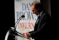 <b>Dan Brown - 22 milioni di dollari</b><br> "Inferno", il terzo romanzo di Dan Brown con protagonista l'investigatore risolvi-misteri Robert Langdon, è stato il best seller della prima metà del 2013. Ma con le sue 369mila copie vendute, non si è neanche avvicinato ai risultati dei predecessori, il discusso e celeberrimo "Codice da Vinci" in primis.