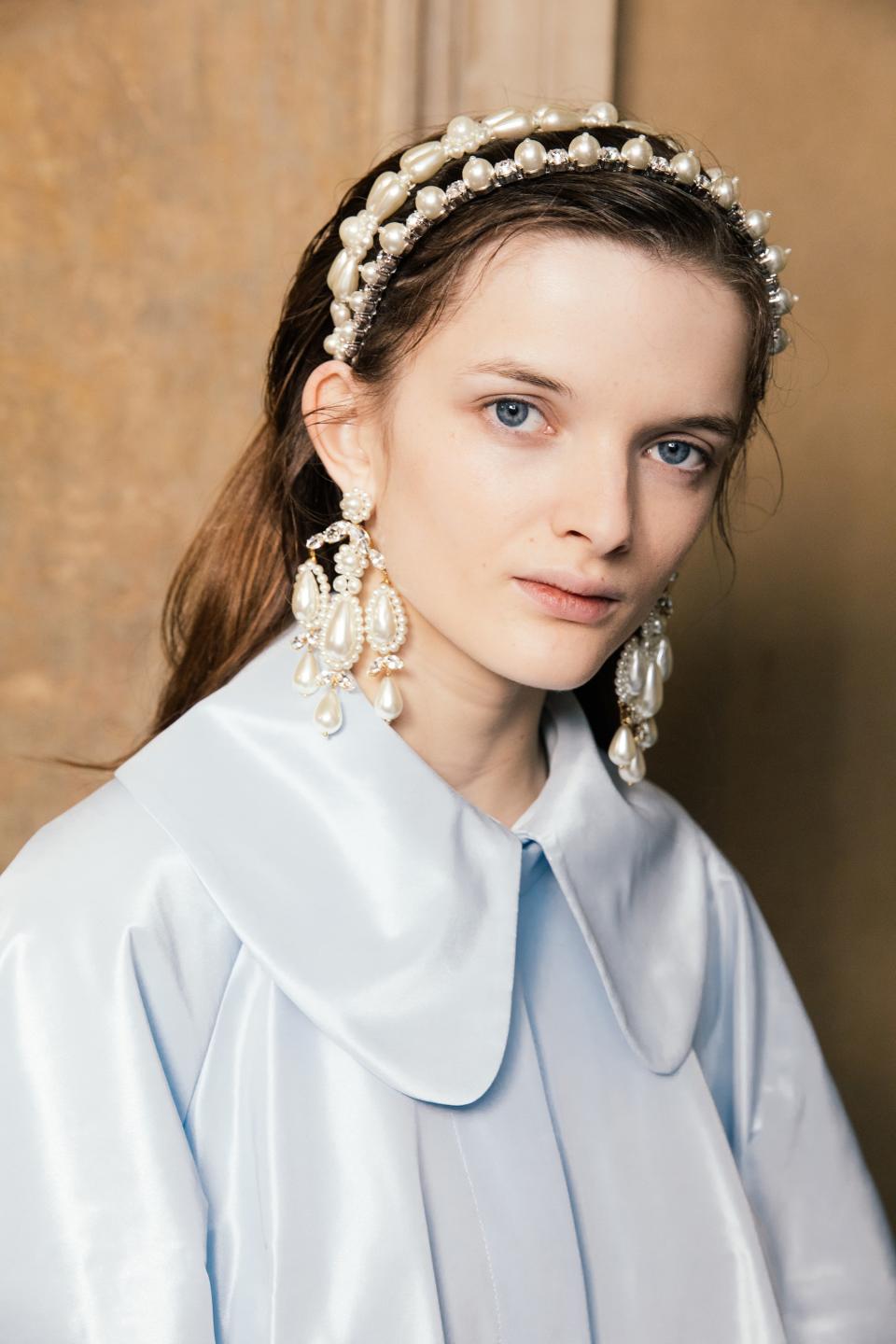 Simone Rocha’s hair-accessory kick was alive and well at London Fashion Week, where the designer crowned fashion muse Chloë Sevigny and model-to-watch Tess McMillan.