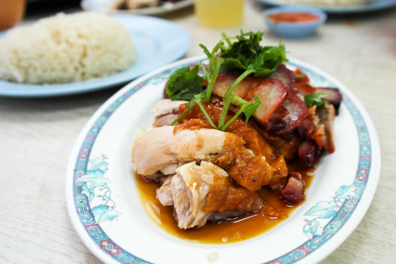 Image of leong yeow's chicken rice