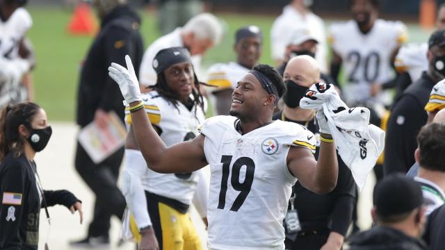 People Call Out Steelers Players For Complaining About Thanksgiving Day Game  Postponement