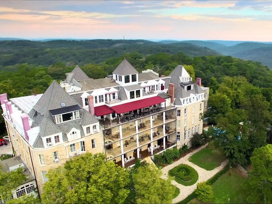 arkansas haunted hotel crescent hotel