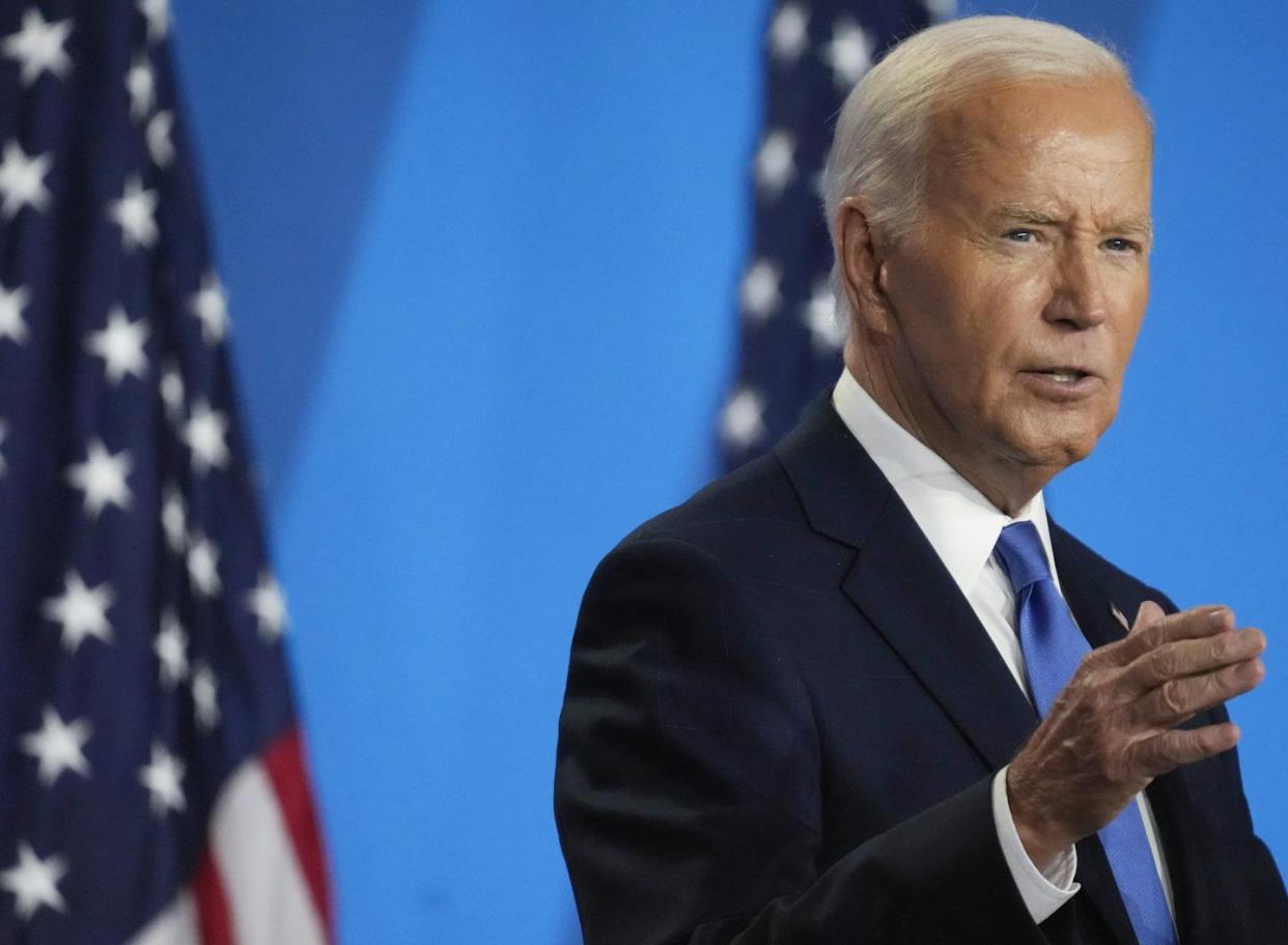 El presidente Joe Biden en la Cumbre de la OTAN de 2024 el 11 de julio de 2024 en Washington, DC. <a href="https://www.gettyimages.com/detail/news-photo/president-joe-biden-holds-news-conference-at-the-2024-nato-news-photo/2161684450?adppopup=true" rel="nofollow noopener" target="_blank" data-ylk="slk:Kent Nishimura/Getty Images;elm:context_link;itc:0;sec:content-canvas" class="link ">Kent Nishimura/Getty Images</a>