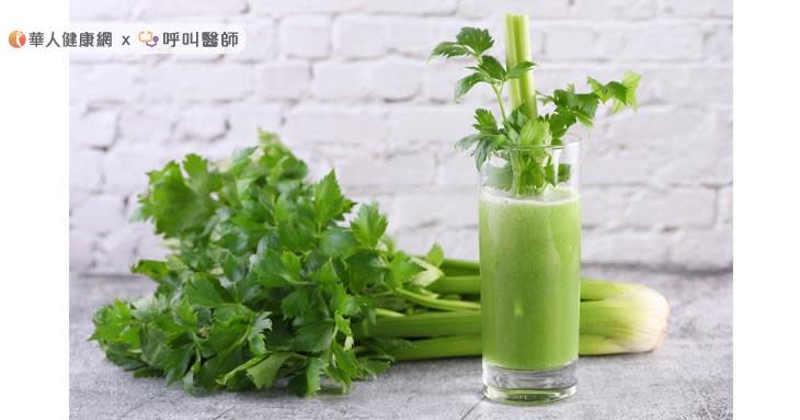 芹菜中富含抗壞血酸，有助於抗衰美容。
