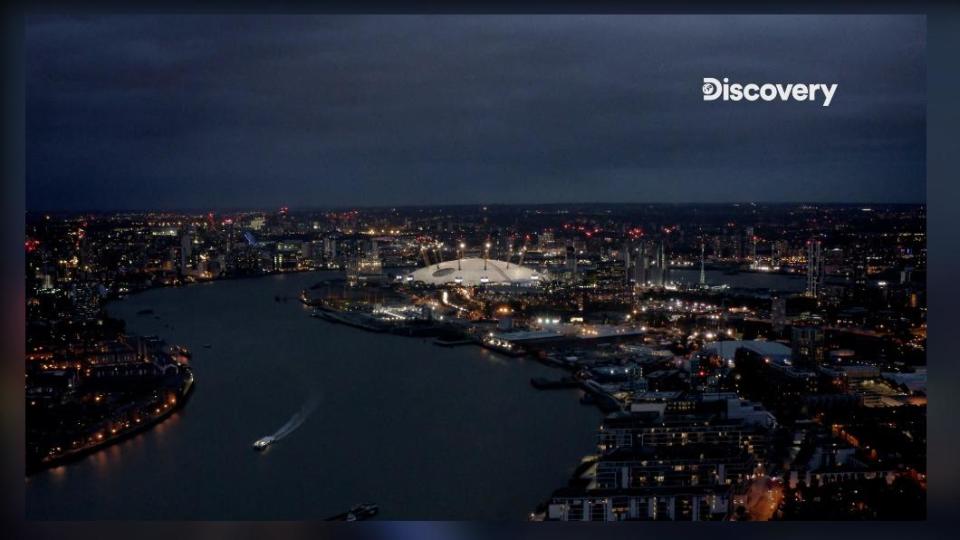 千禧巨蛋位於犯罪猖獗的南倫敦泰晤士河邊。(圖 / Discovery 提供)