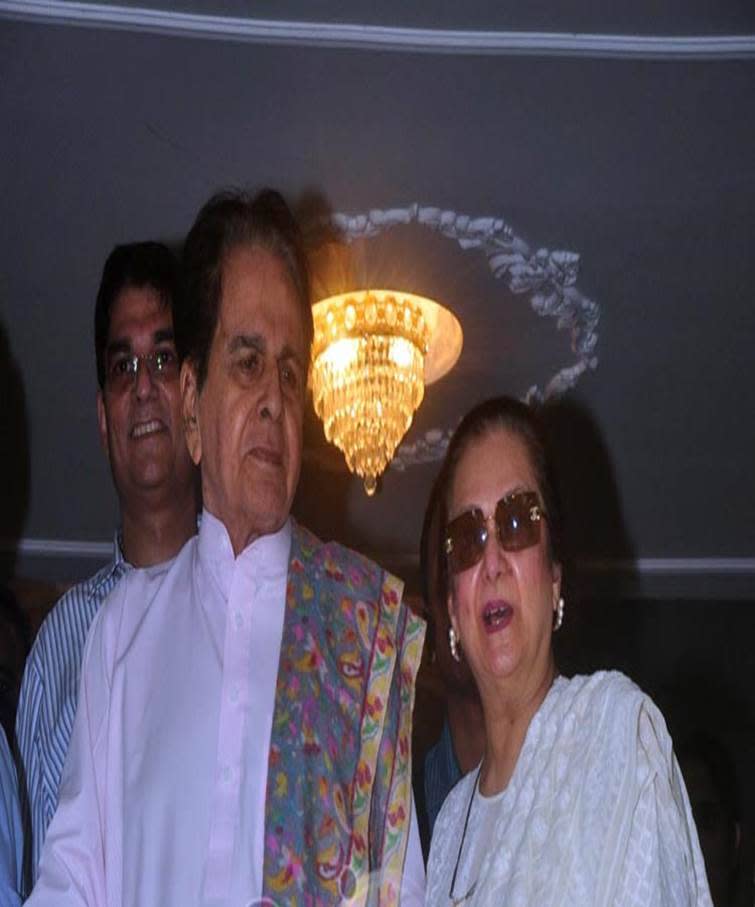 <p>Dilip Kumar and Saira Banu</p><p>She was barely 22 and he was 44 when they got married in 1966, and despite the raised eyebrows this unbreakable bond between the Tragedy King of Hindi Cinema and the cute “padosan” is one that will be spoken of for generations to come. A childhood crush come true for Saira Banu, she was ecstatic and agreed instantly when Dilip Kumar made a proposal! Despite the odds, they have stood by each other like a rock.</p>