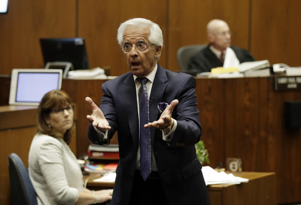 Michael Gargiulo's attorney Dan Nardoni addresses the jury during closing arguments in the trial of People vs. Michael Gargiulo Wednesday, Aug. 7, 2019, in Los Angeles. Closing arguments continued Wednesday in the trial of an air conditioning repairman charged with killing two Southern California women and attempting to kill a third. (AP Photo/Marcio Jose Sanchez, Pool)