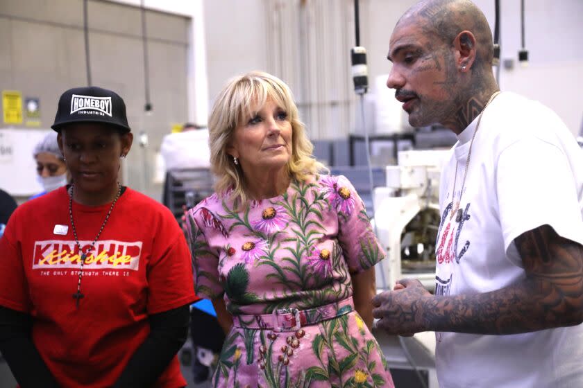 LOS ANGELES, CA - SEPTEMBER 16, 2022 - - First Lady Jill Biden talks with an employee of Homeboy Bakery and how Homeboy Industries helped him find redemption at Homeboy Industries in Los Angeles on September 16, 2022. The First Lady was visiting to mark what President Biden's office says is Homeboy Industries, "on-the-job training and wraparound services, empowering individuals to enter the workforce within its rehabilitation and re-entry program." (Genaro Molina / Los Angeles Times)