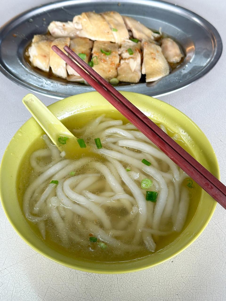 Pair your chicken with a bowl of clear chicken broth and noodles like 'loh shu fun'