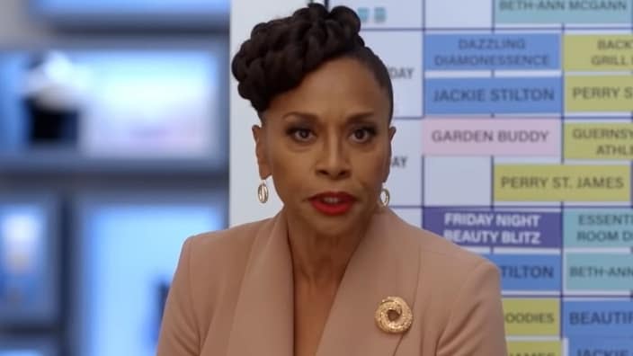 “I Love That for You” star Jenifer Lewis appears in a scene-stealing moment on the acclaimed Showtime comedy, one of the five funniest shows on TV right now. (Photo: Screenshot/YouTube.com)