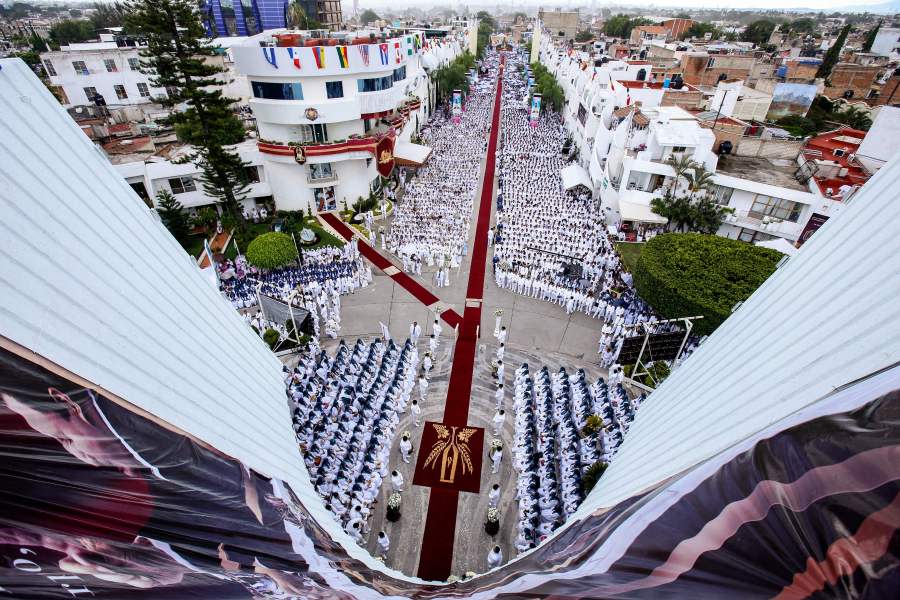 Faithful take part in the 2018 annual holy convocation of La Luz del Mundo church on Aug. 14, 2018, in Guadalajara, Mexico, where its headquarters are located. (Ulises Ruiz / AFP / Getty Images)