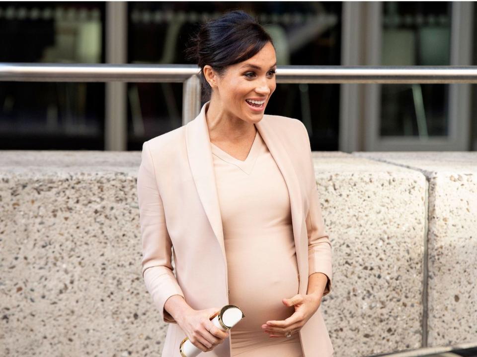 meghan markle pregnant baby bump