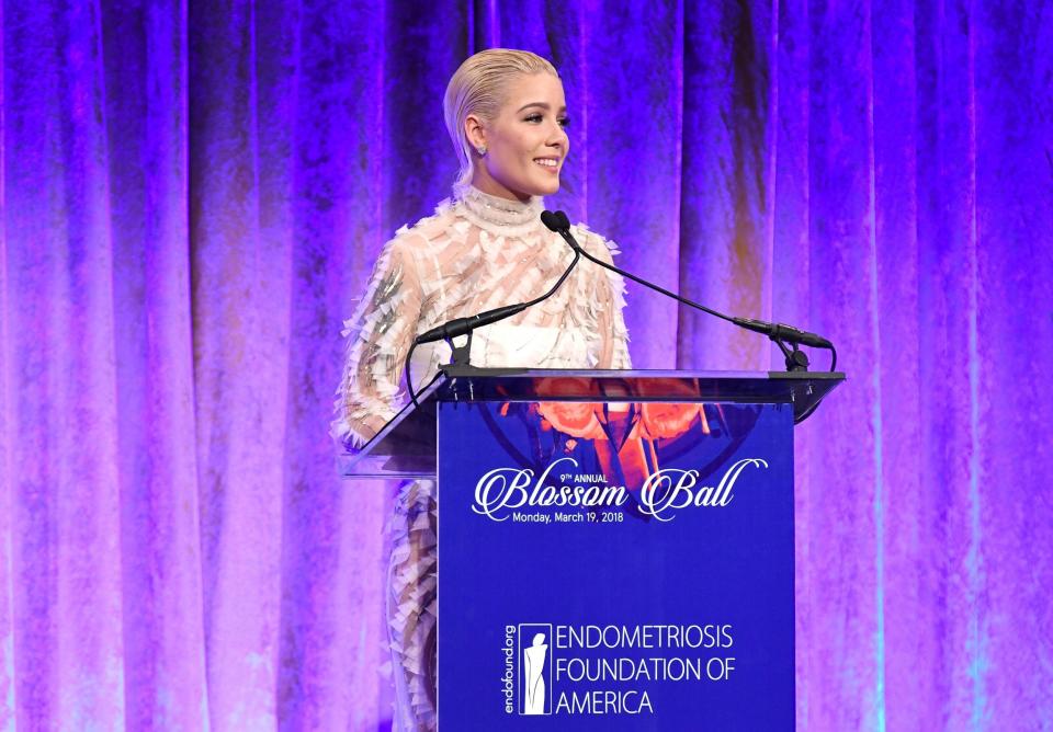 Halsey gives emotional speech about the pain of endometriosis: 'Keep f****** fighting'