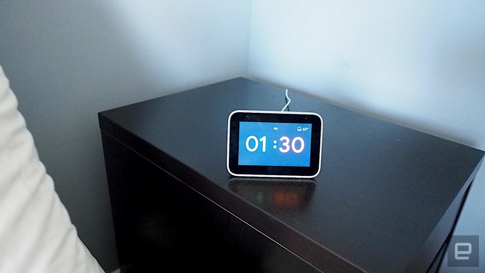 Lenovo Smart Clock