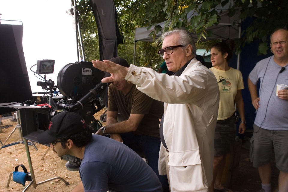 MARTIN SCORSESE in THE DEPARTED (2006). Copyright: Editorial use only. No merchandising or book covers. This is a publicly distributed handout. Access rights only, no license of copyright provided. Only to be reproduced in conjunction with promotion of this film. Credit: WARNER BROS PICTURES/VERTIGO ENTERTAINMENT/INITIAL ENTERTAIN / Album