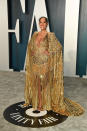 Tracee Ellis Ross setzte in einem tief aufgeschnittenen Cape-Kleid von Zuhair Murad ganz auf Gold. (Bild: Daniele Venturelli/WireImage,)