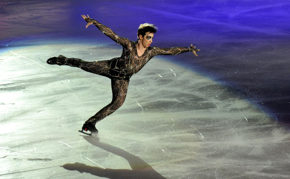 Performing&nbsp;at Artistry On Ice at Capital Indoor Stadium on July 16, 2011, in Beijing.