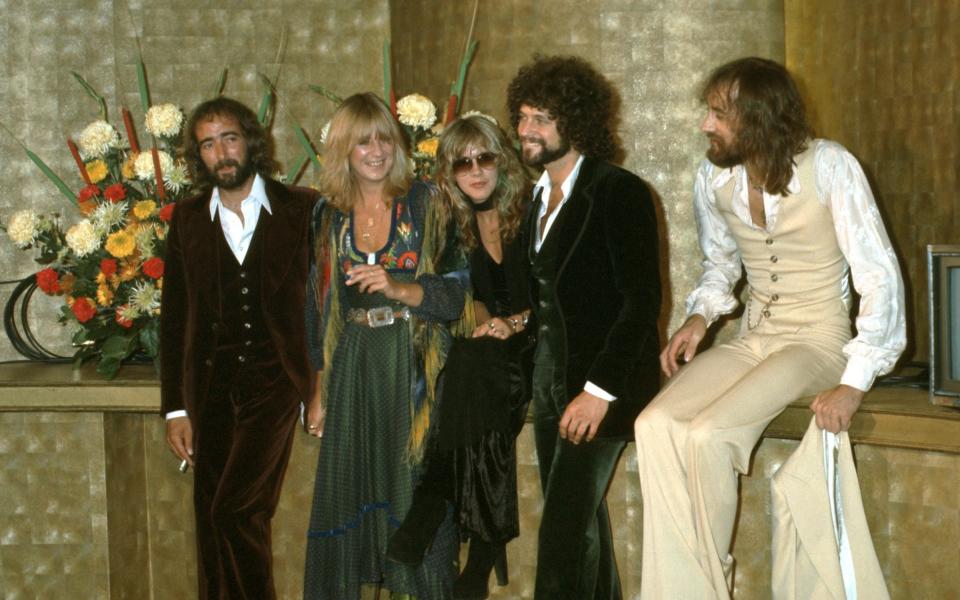 John McVie, Christine McVie, Stevie Nicks, Lindsey Buckingham and Mick Fleetwood of the rock group 'Fleetwood Mac' attend an event in circa 1977 - Getty