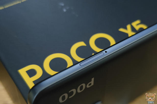 超超超超~~持久電量續航! POCO X5 系列輕量手感還具備Flow AMOLED、杜