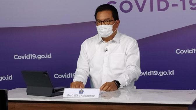 Terkait sertifikat vaksinasi, Juru Bicara Satgas Penanganan COVID-19 Wiku Adisasmito menegaskan hal itu belum direalisasikan saat konferensi pers di Graha BNPB, Jakarta, Kamis (18/3/2021). (Tim Komunikasi Publik/Damar)