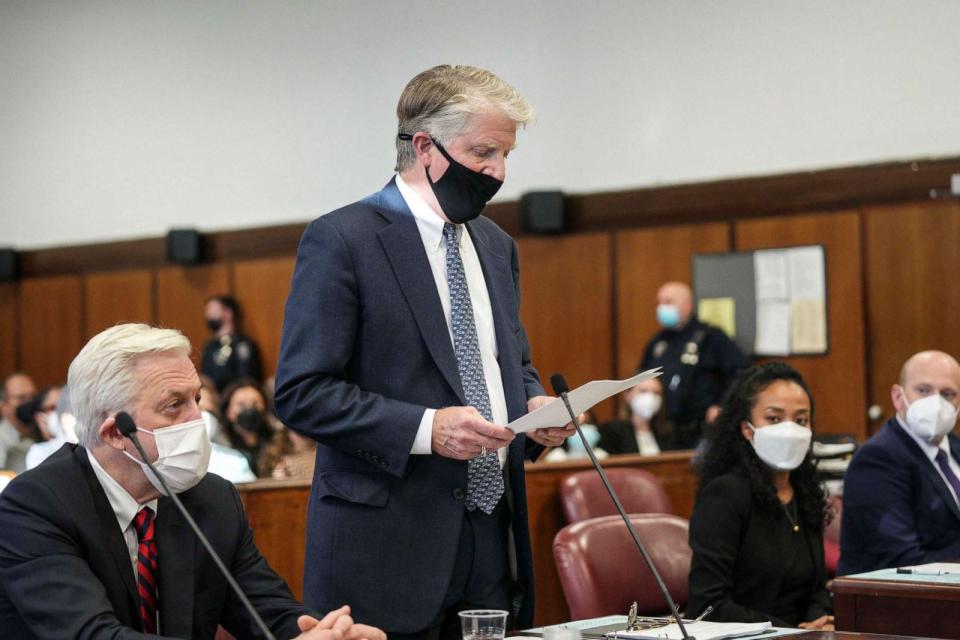 PHOTO: Manhattan District Attorney Cy Vance makes a statement in a courtroom in New York, Aug. 18, 2021. (Curtis Means/AP)