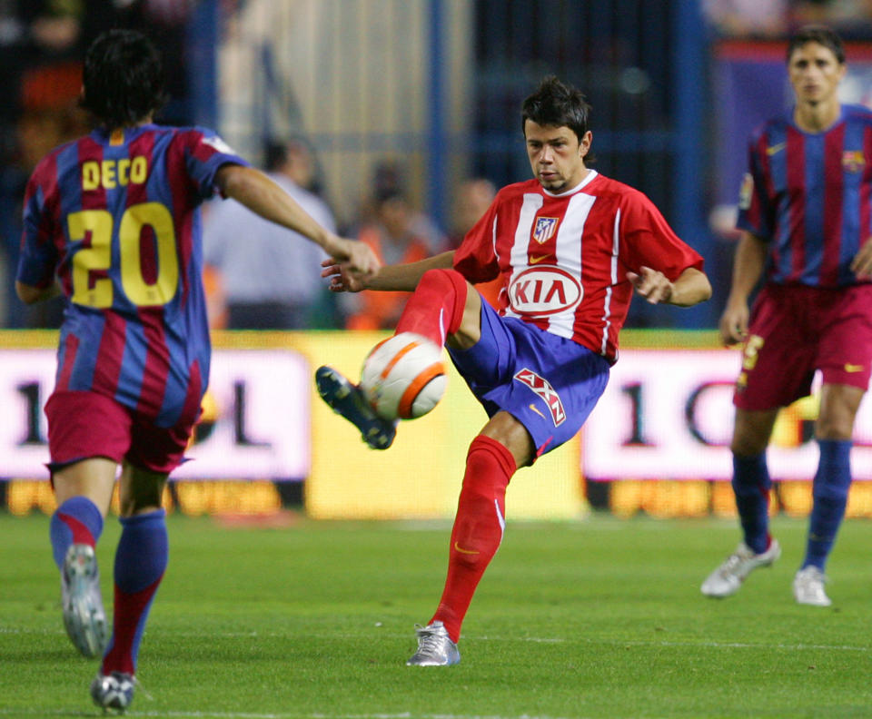 El serbio con el Atlético de Madrid en un partido frente al Barcelona en 2005. (Foto: Denis Doyle / Getty Images).