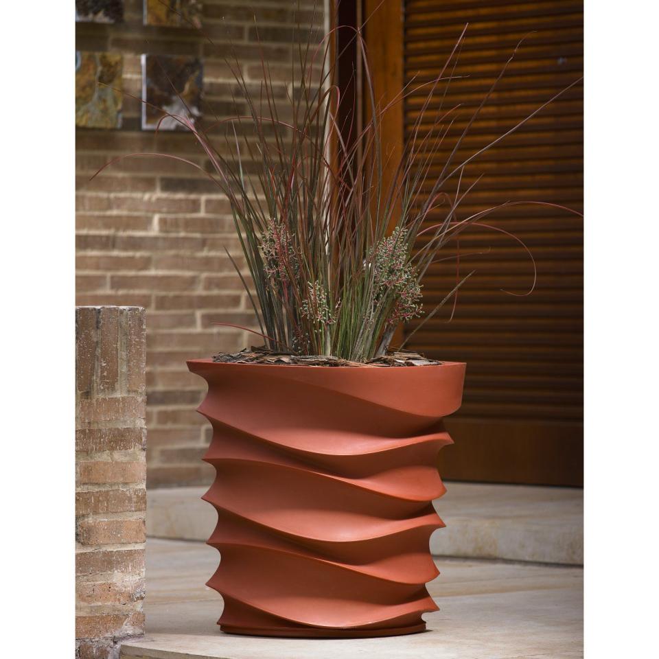 11) Oval Resin Eye Am 25-Inch Planter