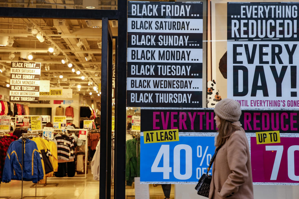 A Forever 21 store advertises sales ahead of the Black Friday sales on November 20, 2019 in London, England. Photo: Hollie Adams/Getty Images