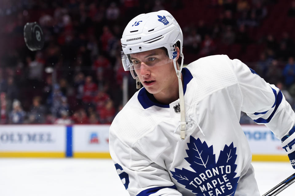 MONTREAL, QC - FEBRUARY 09: Toronto Maple Leafs right wing Mitchell Marner (16) plays with the puck at warm-up before the Toronto Maple Leafs versus the Montreal Canadiens game on February 09, 2019, at Bell Centre in Montreal, QC (Photo by David Kirouac/Icon Sportswire via Getty Images)