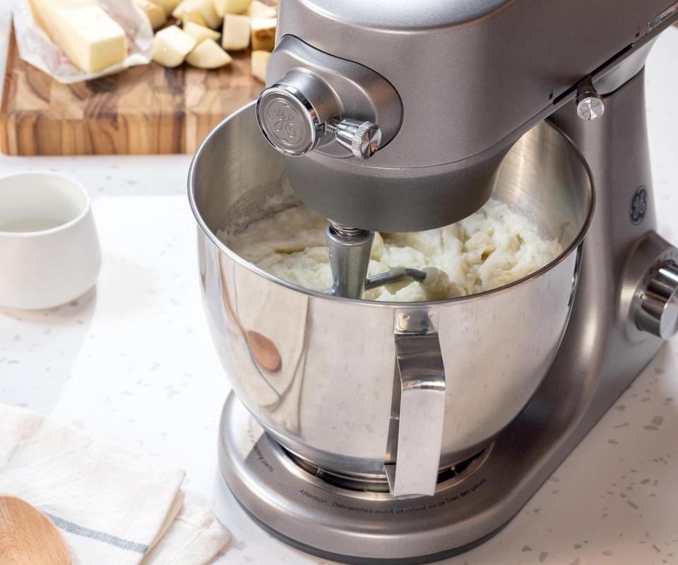 GE Stand Mixer mixing cake batter