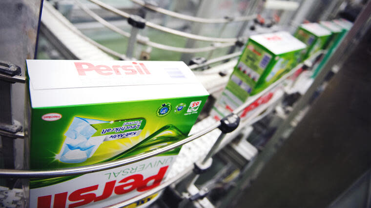 Persil-Hersteller Henkel ist am Haarpflege-Riesen Wella interessiert, doch an der Börse wird der mögliche Zukauf mit Skepsis betrachtet Foto: dpa