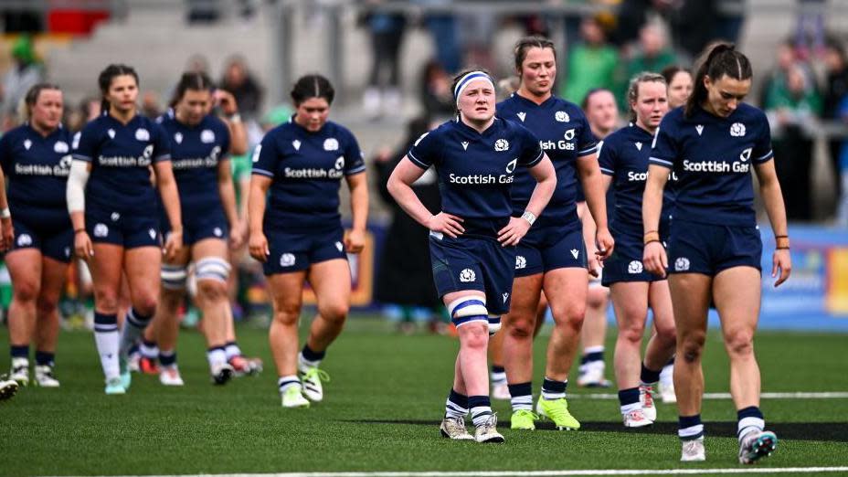 Scotland trudge dejectedly off