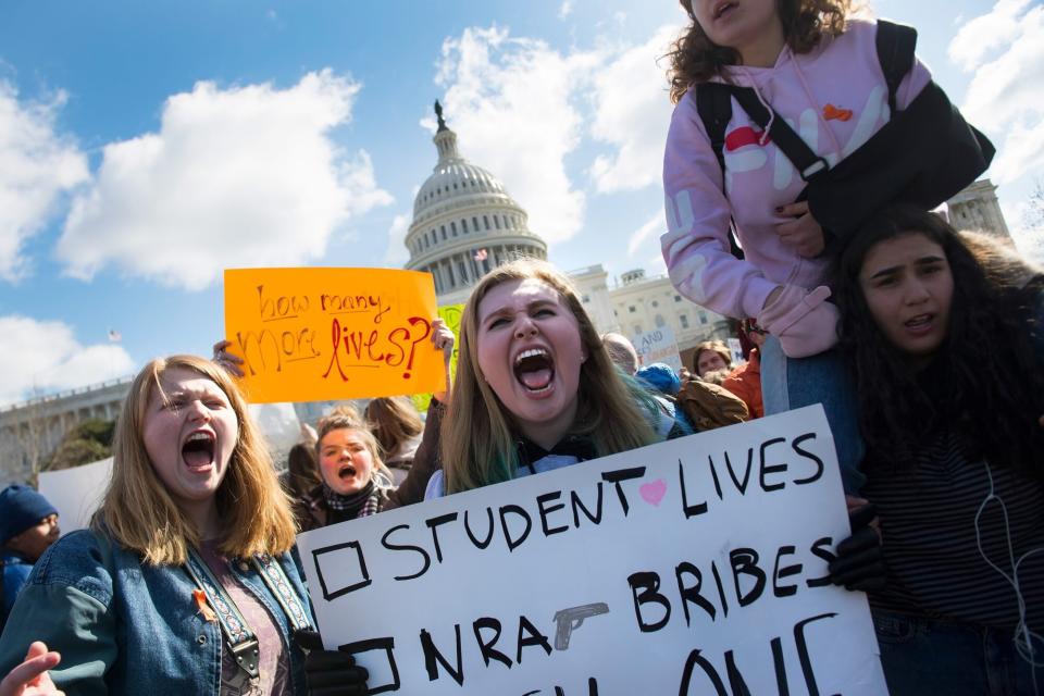 US-POLITICS-GUNS-SCHOOLS-PROTEST