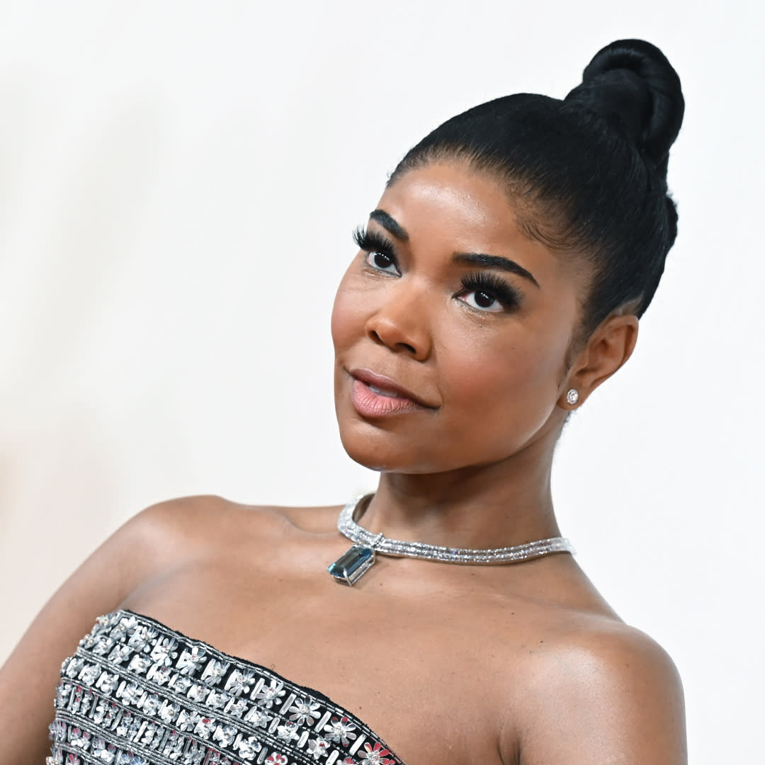  Gabrielle Union attends the 2024 oscars with an updo. 