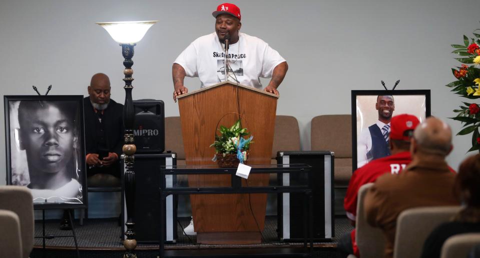 Tyre Nichols’s memorial was held on Jan. 17, 2023 at MJ Edwards Funeral Home in Memphis. Nichols’ death resulted from two confrontations with the Memphis Police Department. Jamal Dupree, brother of Tyre, speaks of his fond memories during the service.