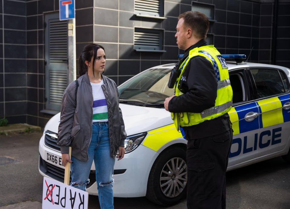 FROM ITV

STRICT EMBARGO - No Use Before Tuesday 7th November 2023

Coronation Street - Ep 1111112

Wednesday 15th November 2023

As Amy Barlow [ELLE MULVANEY], Summer Spellman [HARRIET BIBBY], Evelyn Plummer [MAUREEN LIPMAN] and Cassie Plummer [CLAIRE SWEENEY] set off, Mason and his cronies make disparaging remarks. Amy loses it and goes to hit Mason with her placard but a police officer orders her to put it down. To Summerâ€™s horror, Amy argues with the officer.

Picture contact - David.crook@itv.com

Photographer - Danielle Baguley

This photograph is (C) ITV and can only be reproduced for editorial purposes directly in connection with the programme or event mentioned above, or ITV plc. This photograph must not be manipulated [excluding basic cropping] in a manner which alters the visual appearance of the person photographed deemed detrimental or inappropriate by ITV plc Picture Desk. This photograph must not be syndicated to any other company, publication or website, or permanently archived, without the express written permission of ITV Picture Desk. Full Terms and conditions are available on the website www.itv.com/presscentre/itvpictures/terms
