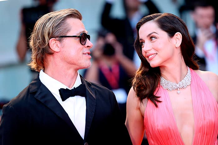 Ana de Armas y Brad Pitt