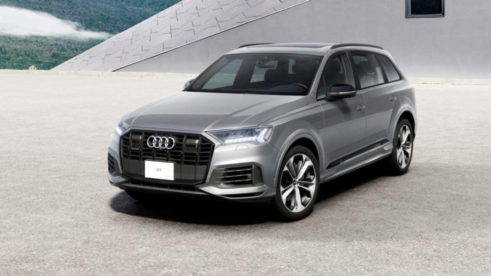 Q7 55 TFSI quattro S line Black Edition開價419萬元。(圖片來源/ Audi)