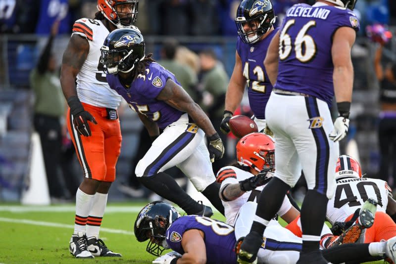 Baltimore Ravens running back Gus Edwards (C) scores a touchdown against the Cleveland Browns on Sunday at M&T Bank Stadium in Baltimore. Photo by David Tulis/UPI