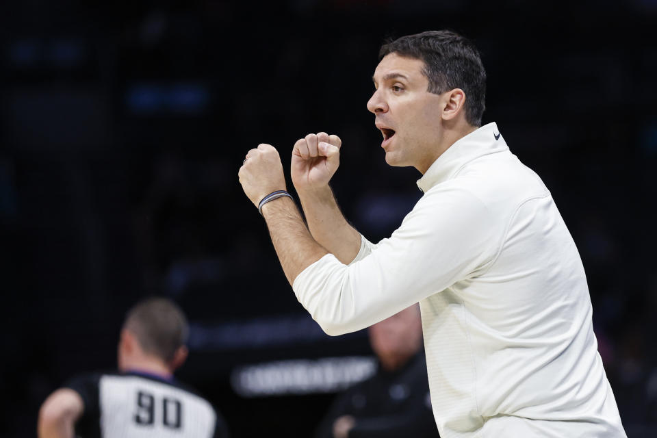 Oct 15, 2023; Charlotte, North Carolina, USA; Oklahoma City Thunder head coach Mark Daigneault calls a play as his team plays against the Charlotte Hornets in the second half at Spectrum Center. Mandatory Credit: Nell Redmond-USA TODAY Sports