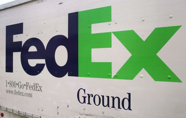 FedEx lost a box containing Jeffrey Merriweather's body, leaving his cause of death unknown and his family distraught. (Photo: Tim Boyle via Getty Images)