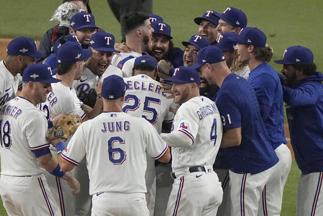 Seager still going deep in Texas, helps send Rangers to ALCS with