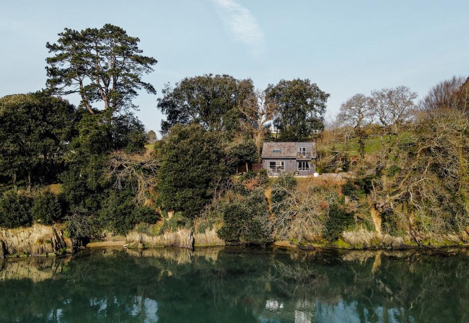 Bowcombe Boathouse: characterful waterside sanctuary in Devon (Holly Farrier)