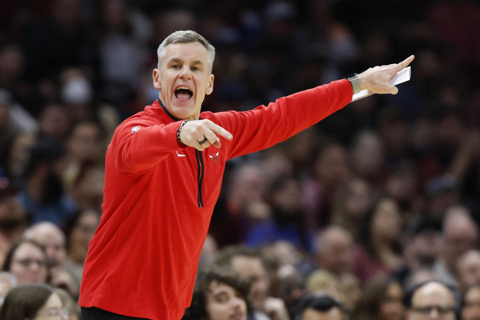 Chicago Bulls head coach Billy Donovan directs his team during the second half of an NBA basketball game against the Cleveland Cavaliers, Monday, Jan. 2, 2023, in Cleveland. (AP Photo/Ron Schwane)