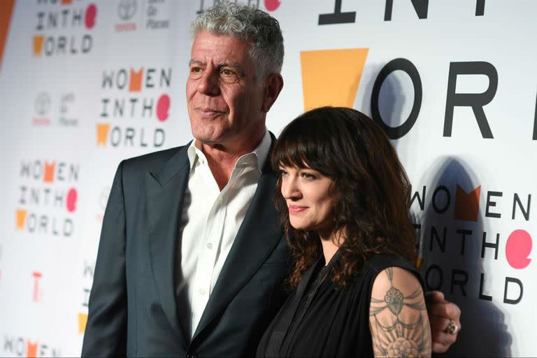 Asia Argento junto a Anthony Bourdain