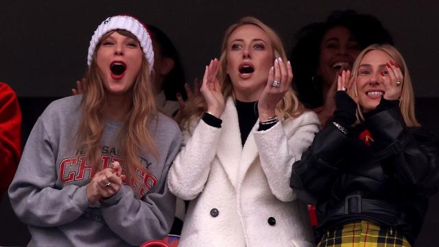 What Taylor Swift and Brittany Mahomes Drank at Chiefs Game