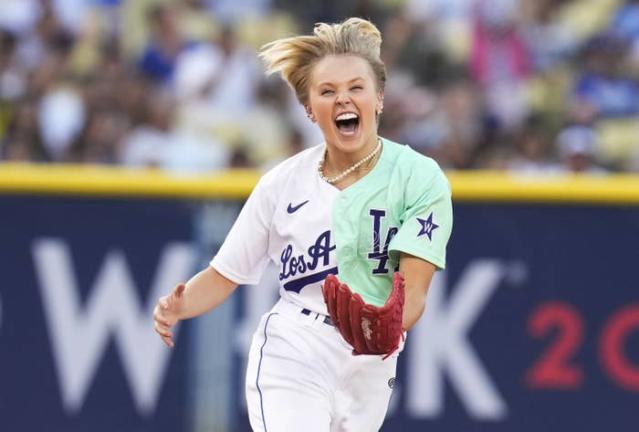 JoJo Siwa shows off her athletic side while playing in MLB All