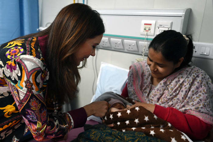 Mary de Dinamarca en un hospital de la India